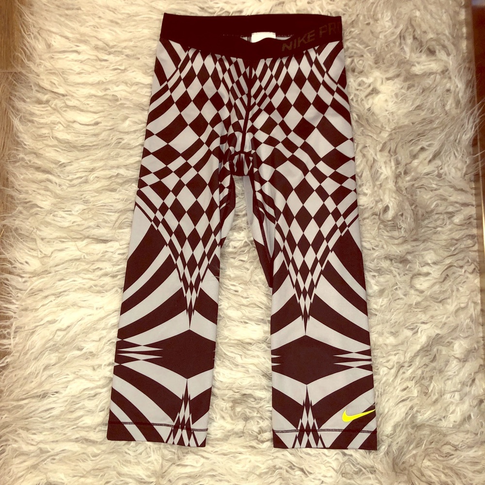 Nike Cropped Tights